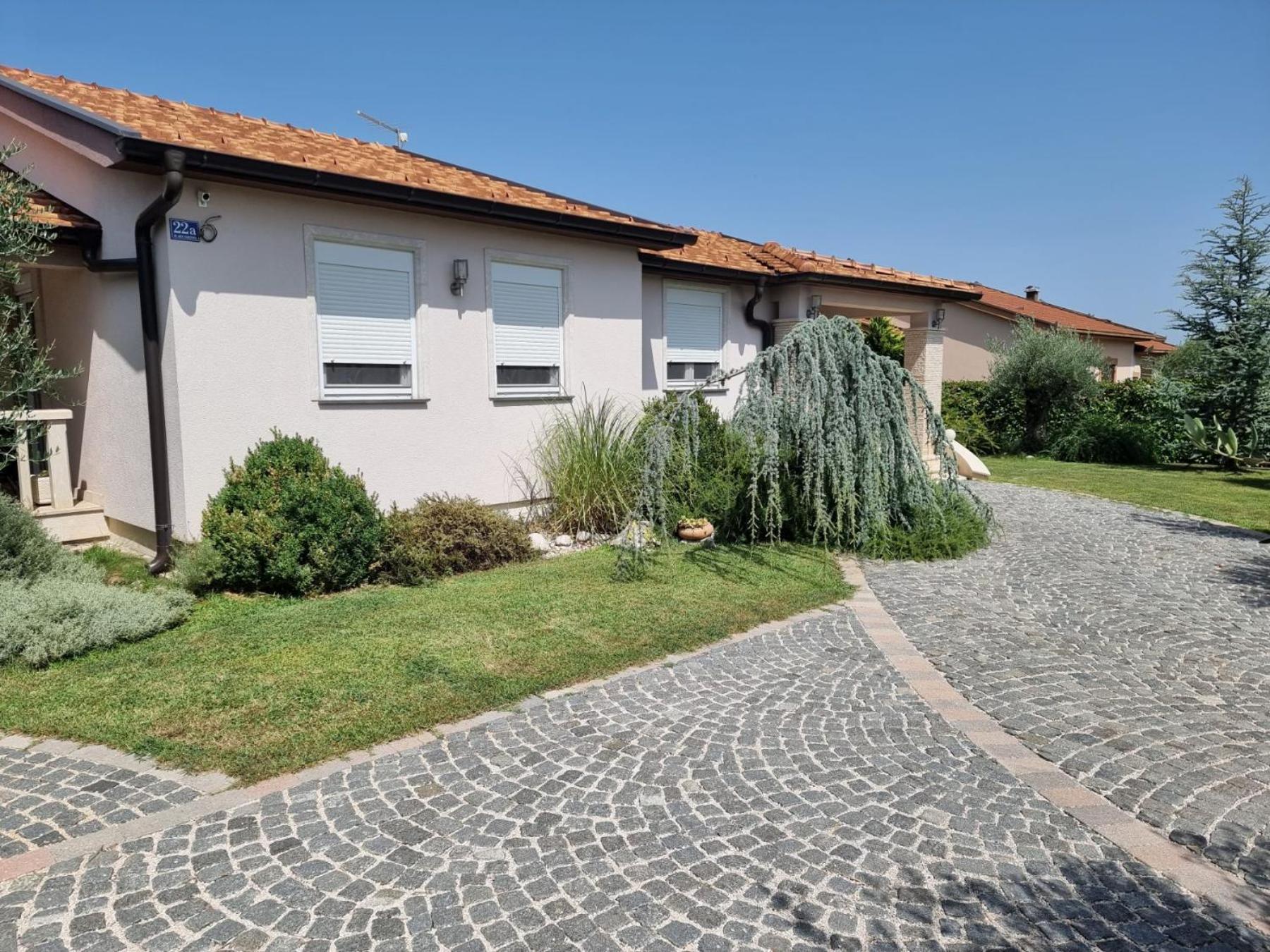 Villa Aleksandra Ljubuški Buitenkant foto